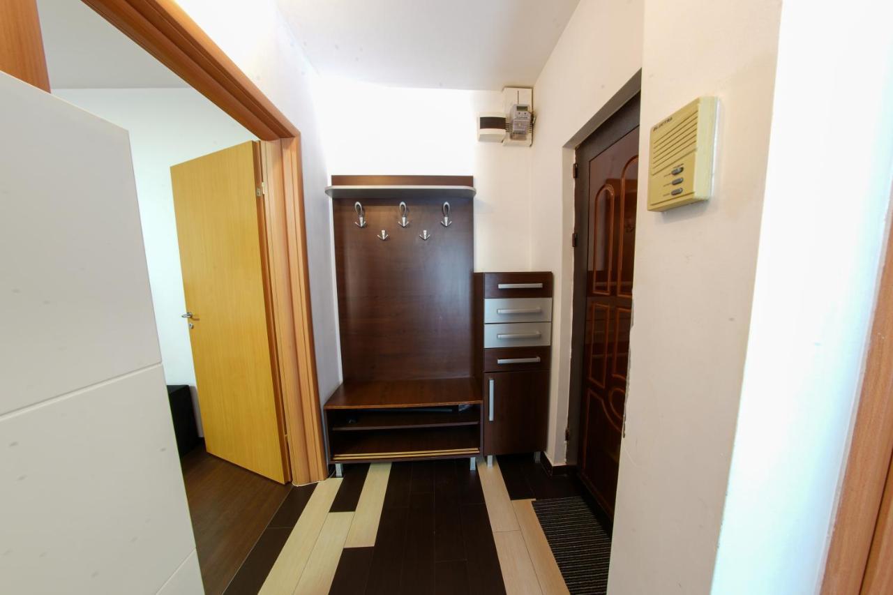 Appartement Sun Plaza Oasis With Self Check In And Fast Wifi à Bucarest Extérieur photo