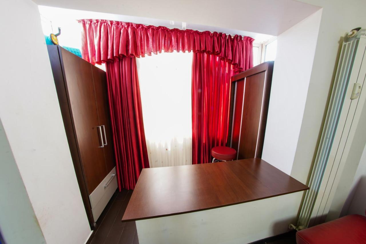 Appartement Sun Plaza Oasis With Self Check In And Fast Wifi à Bucarest Extérieur photo