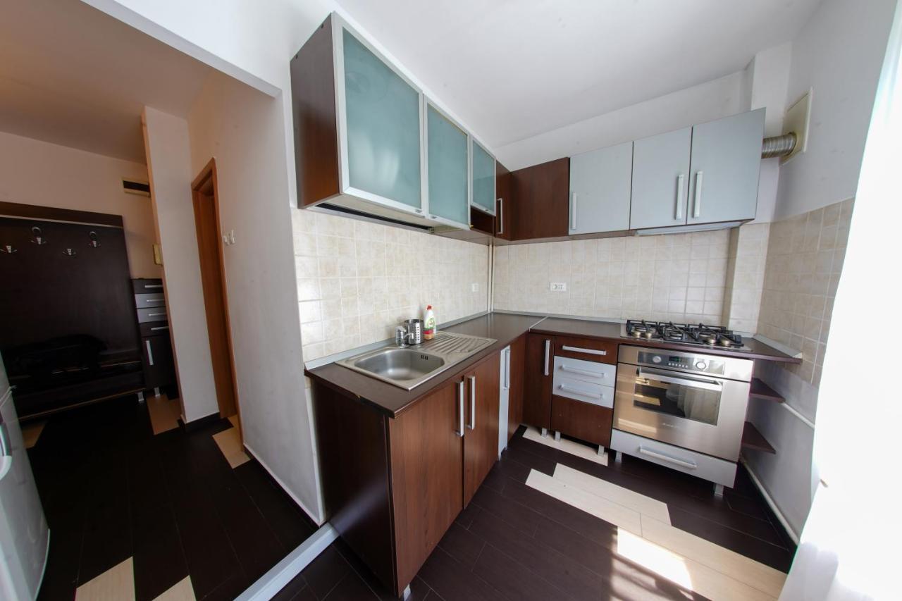 Appartement Sun Plaza Oasis With Self Check In And Fast Wifi à Bucarest Extérieur photo