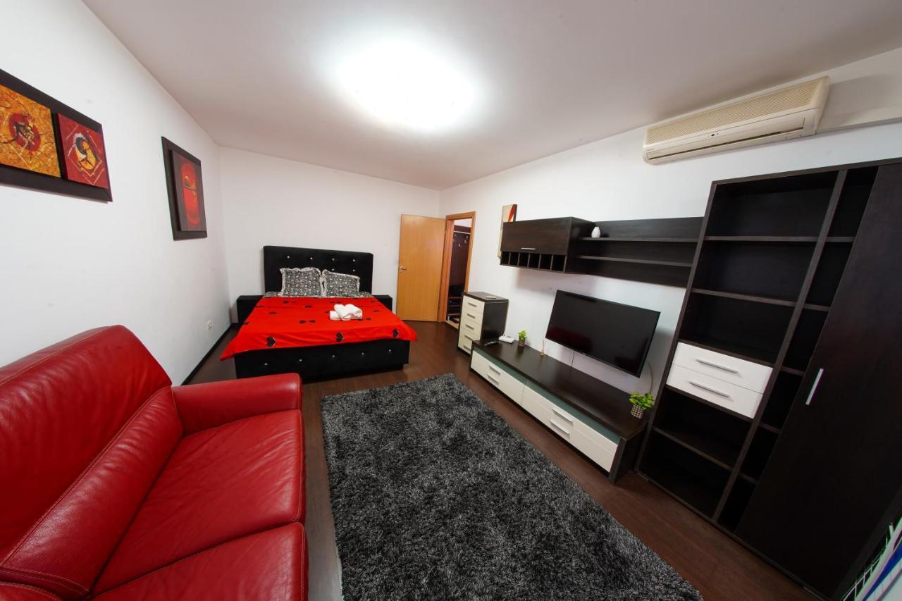 Appartement Sun Plaza Oasis With Self Check In And Fast Wifi à Bucarest Extérieur photo